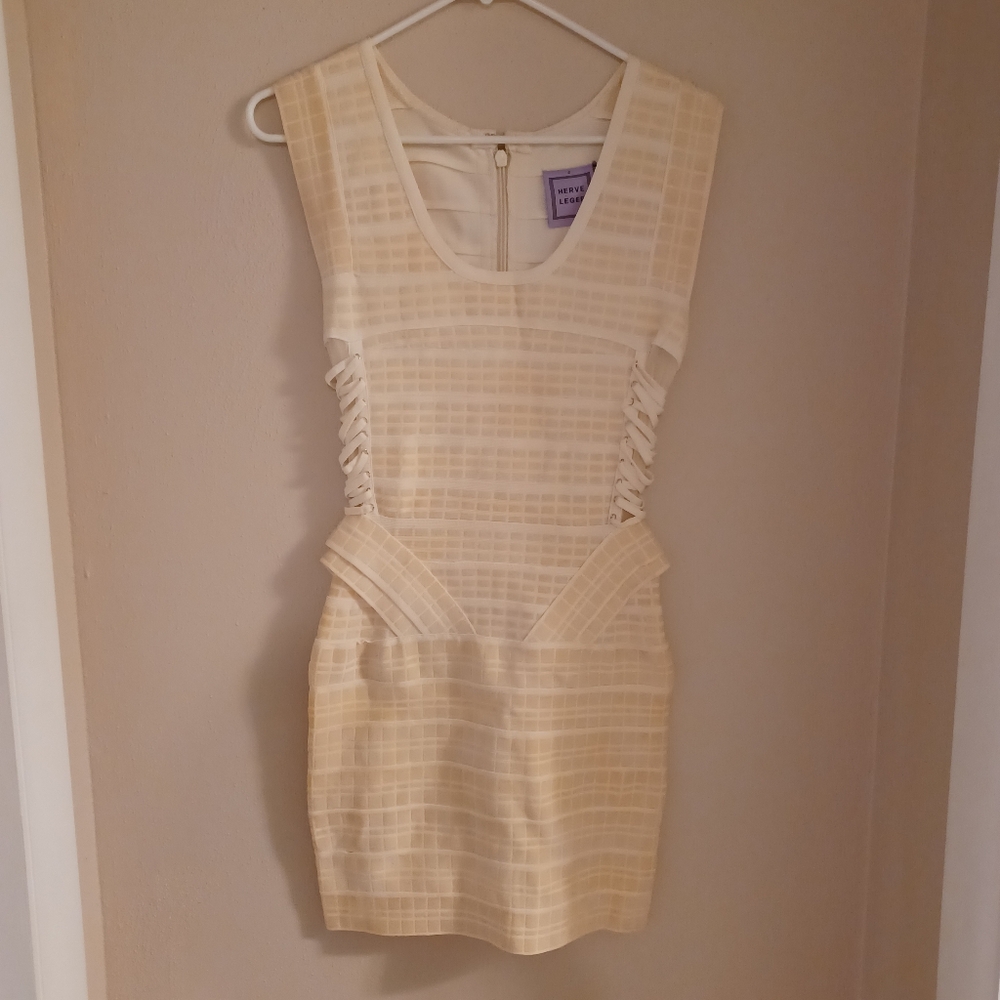 Jennifer Lopez Bandage Herve Ledger  Elegant Cream Dress Small Imperfections.